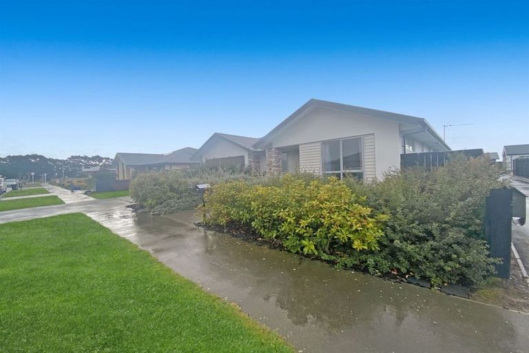 Photo of property in 9 Little Gem Road, Hornby, Christchurch, 8025