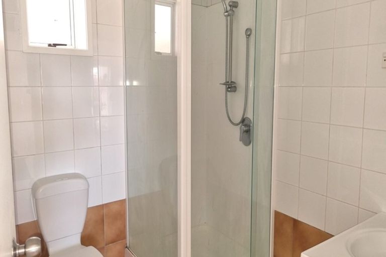 Photo of property in 25 Blacklock Avenue, Henderson, Auckland, 0612