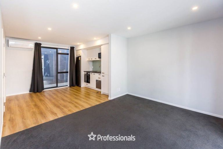 Photo of property in 8/185 High Street, Hutt Central, Lower Hutt, 5010