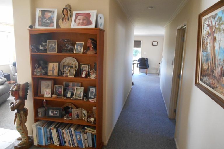 Photo of property in 35 Orbell Crescent, Te Anau, 9679