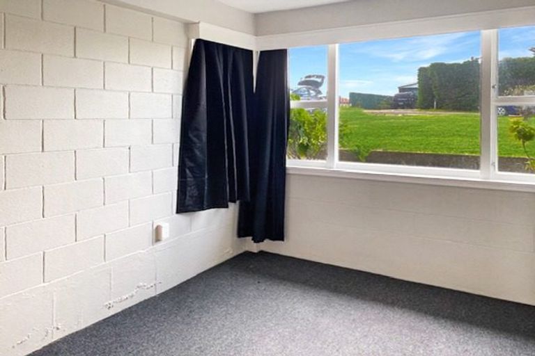 Photo of property in 10 Kennedy Street, Foxton Beach, Foxton, 4815