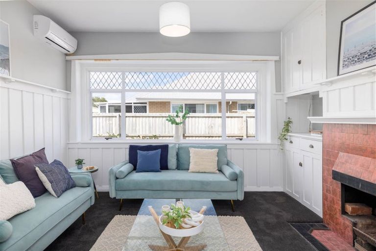 Photo of property in 16 Rawson Street, New Brighton, Christchurch, 8083