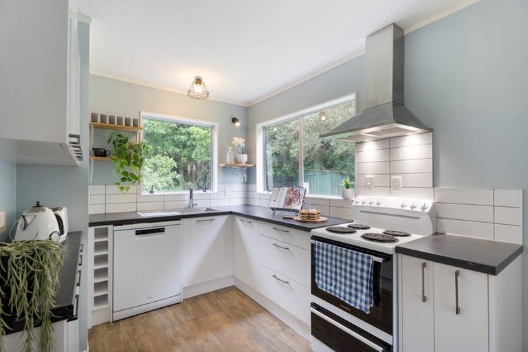 Photo of property in 12/2 Burdendale Grove, Churton Park, Wellington, 6037