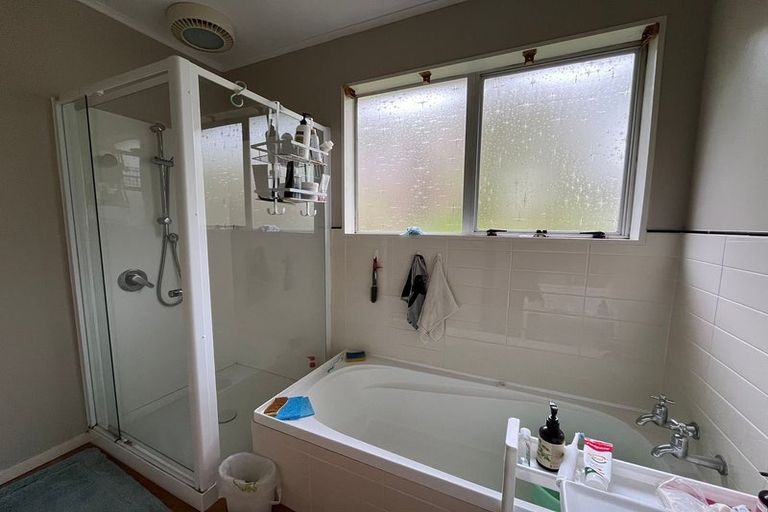 Photo of property in 30 Fitzpatrick Street, Newlands, Wellington, 6037