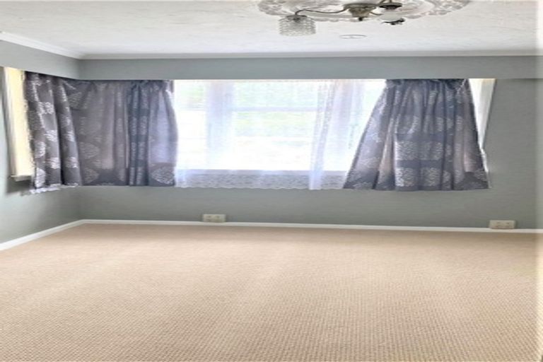 Photo of property in 16 Peck Street, Taita, Lower Hutt, 5011