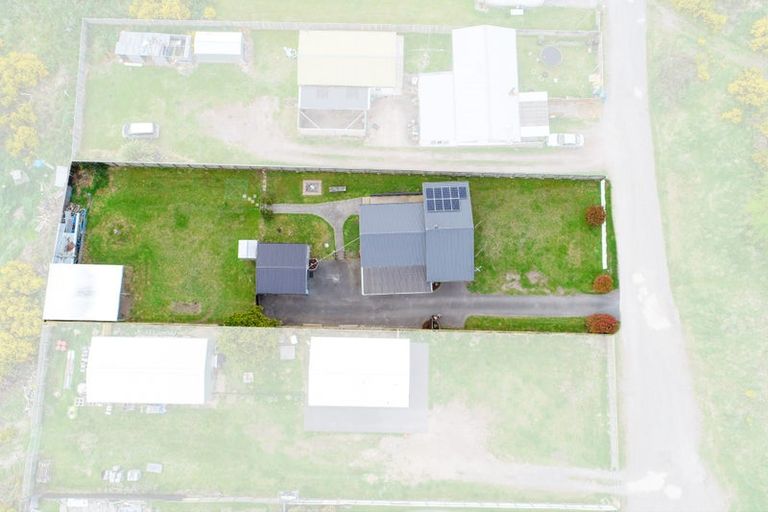 Photo of property in 16 Wairau Avenue, Waitahanui, Taupo, 3378