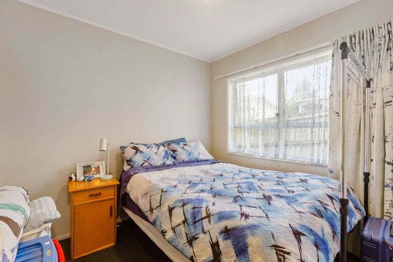 Photo of property in 2/79 Archers Road, Hillcrest, Auckland, 0629