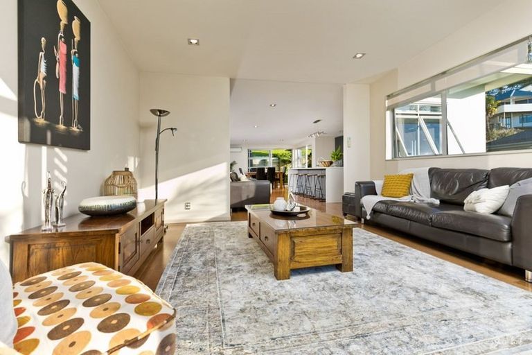 Photo of property in 51 Bannings Way, Hobsonville, Auckland, 0618