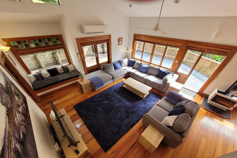 Photo of property in 47 Rimu Road, Oratia, Auckland, 0604