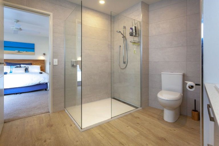 Photo of property in 218a Beverley Terrace, Whangamata, 3620