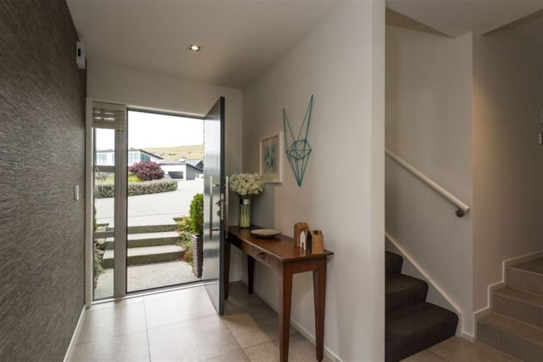 Photo of property in 25 Parkridge Place, Mount Pleasant, Christchurch, 8081