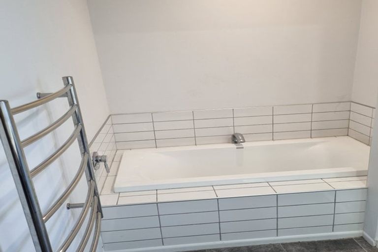 Photo of property in 28 Crossley Street, Katikati, 3129