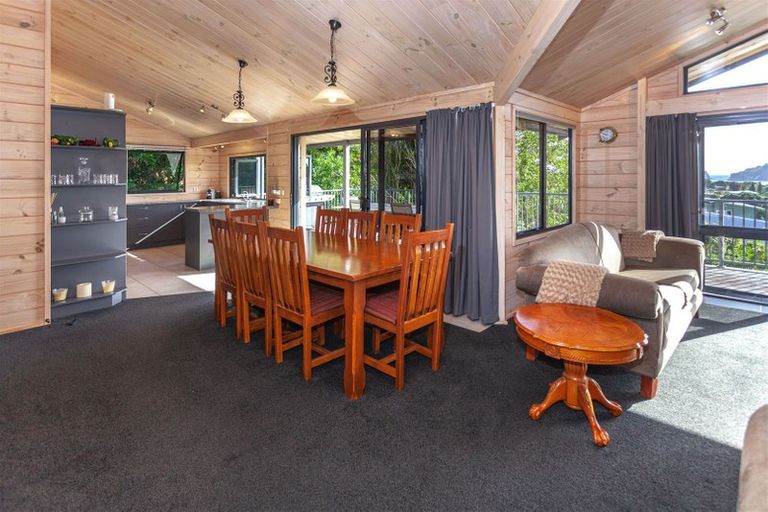 Photo of property in 17 Emmerdale Drive, Hahei, Whitianga, 3591