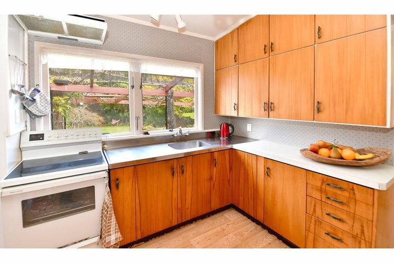 Photo of property in 10 Manuka Street, Orewa, 0931