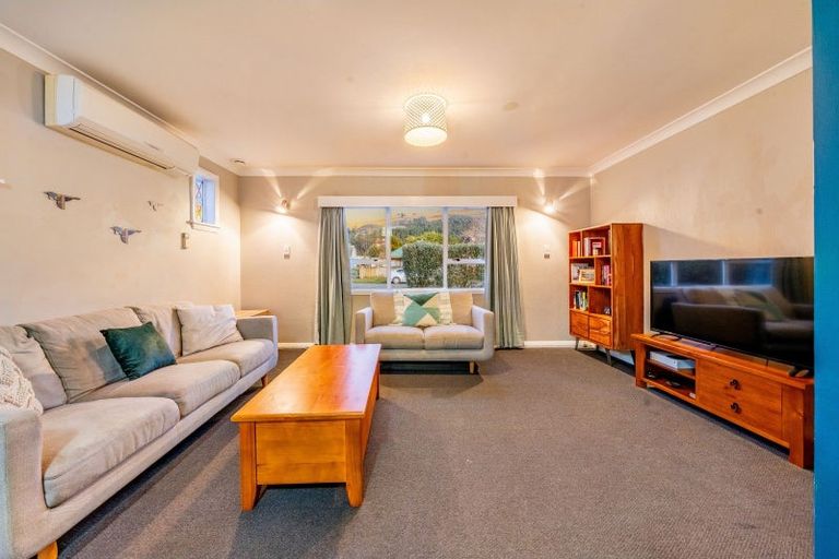 Photo of property in 36 Seddon Street, Wallaceville, Upper Hutt, 5018