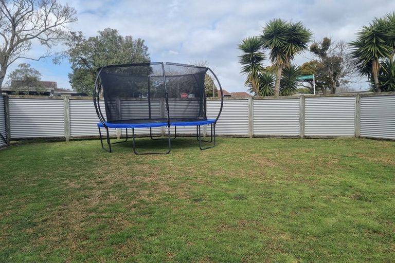 Photo of property in 1/458 Great South Road, Opaheke, Papakura, 2113