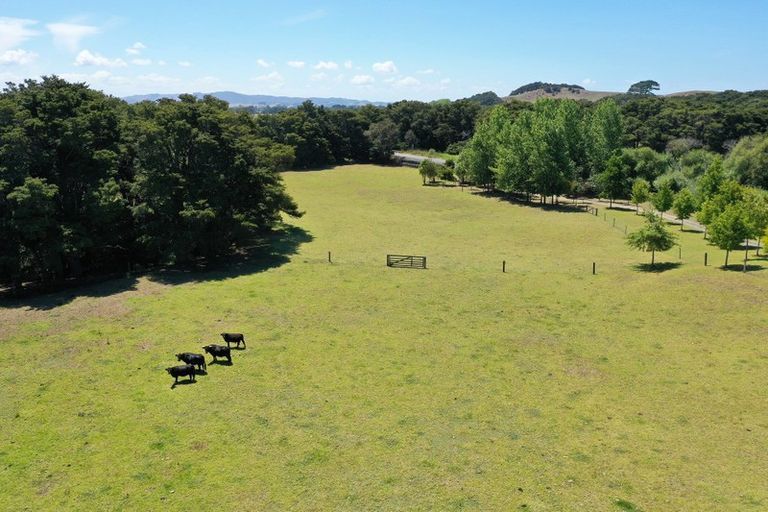 Photo of property in 287 Mclean Road, Waipu, 0582