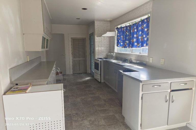 Photo of property in 49 Walworth Avenue, Pakuranga Heights, Auckland, 2010