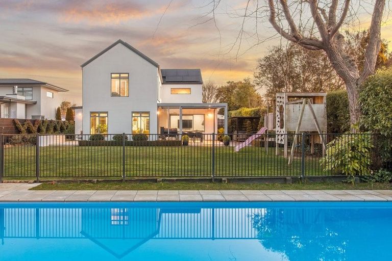 Photo of property in 154a Hamilton Avenue, Ilam, Christchurch, 8041