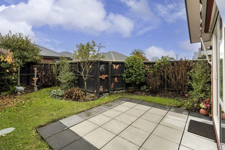 Photo of property in 4/16 Third Street, Belfast, Christchurch, 8051