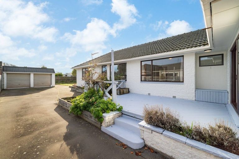 Photo of property in 218 Beach Road, North New Brighton, Christchurch, 8083