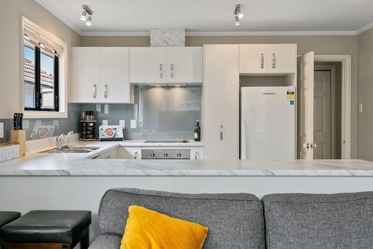 Photo of property in 2/128 Te Heuheu Street, Taupo, 3330