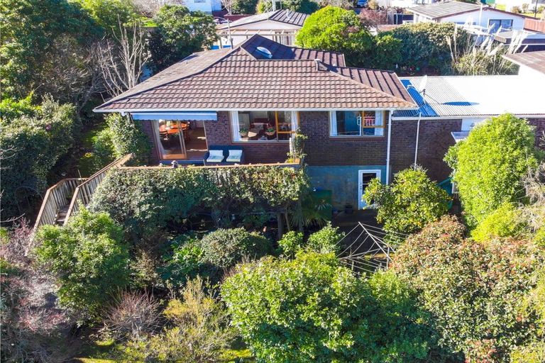 Photo of property in 1/21 Roband Crescent, Brown Owl, Upper Hutt, 5018