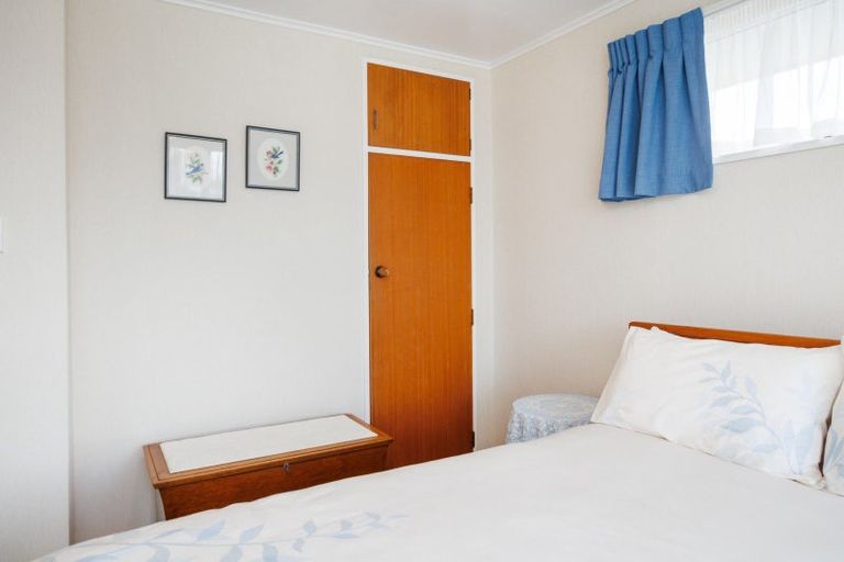 Photo of property in 28 Kennedy Avenue, Feilding, 4702