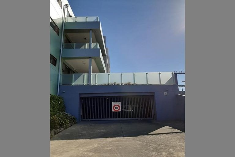 Photo of property in 214/3 Morningside Drive, Morningside, Auckland, 1025
