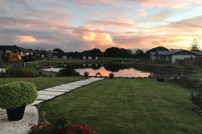 Photo of property in 61 Links Drive, Waiwhakaiho, New Plymouth, 4312