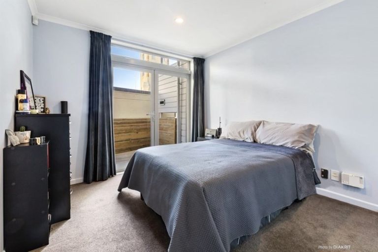Photo of property in 17/15 Roxburgh Street, Mount Victoria, Wellington, 6011
