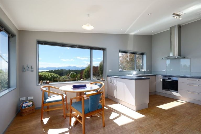 Photo of property in 335 Old Coach Road, Upper Moutere, 7173