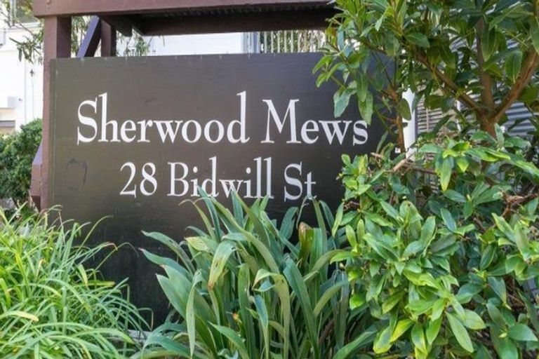 Photo of property in Sherwood Mews, 28b Bidwill Street, Mount Cook, Wellington, 6021