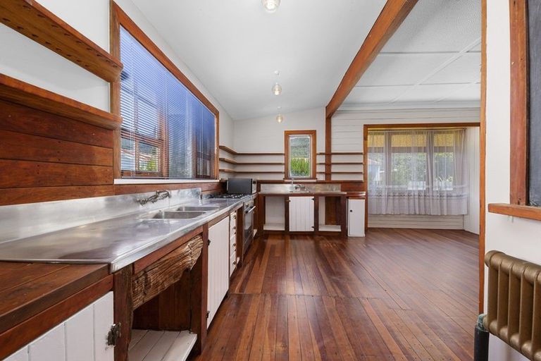 Photo of property in 36 Atutahi Street, Tokaanu, Turangi, 3381