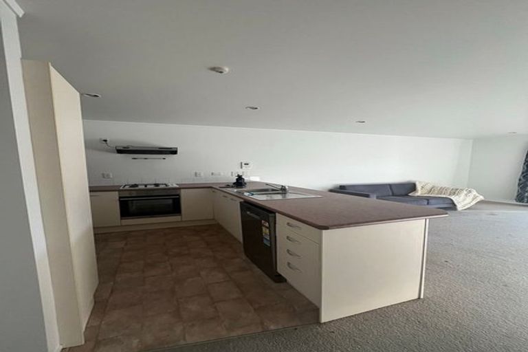 Photo of property in 20/8 Girton Terrace, Mount Cook, Wellington, 6021