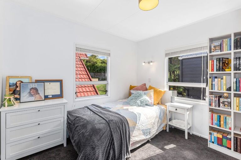 Photo of property in 19 City View Grove, Harbour View, Lower Hutt, 5010