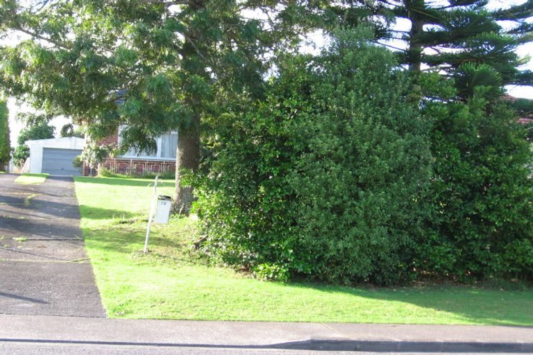 Photo of property in 23 Toru Street, Te Atatu Peninsula, Auckland, 0610