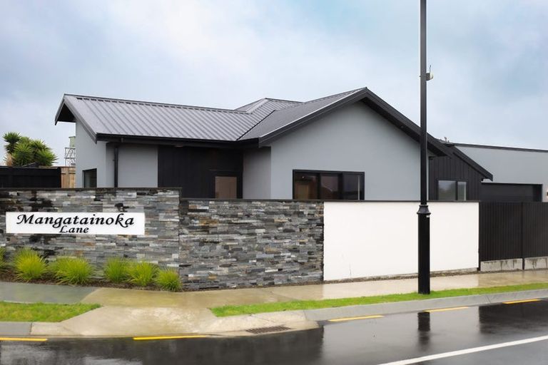 Photo of property in 1 Mangatainoka Lane, Awapuni, 4412