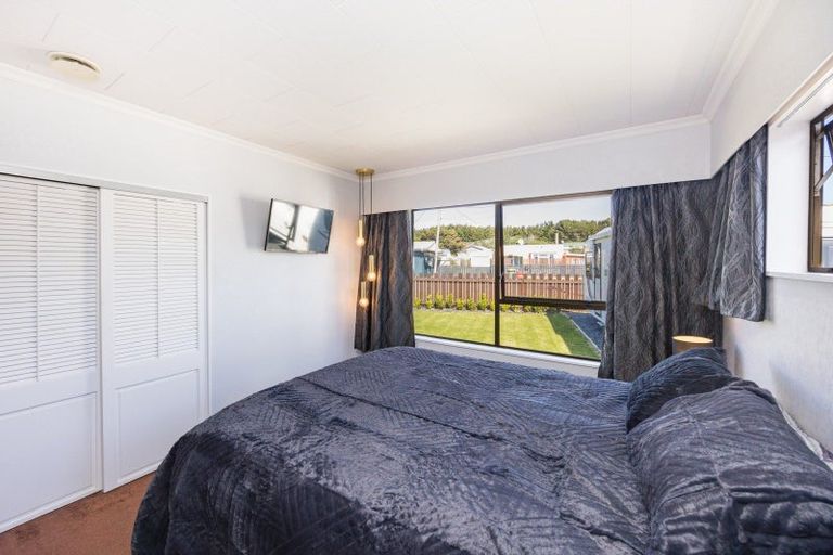 Photo of property in 9 Chrystal Street, Foxton Beach, Foxton, 4815