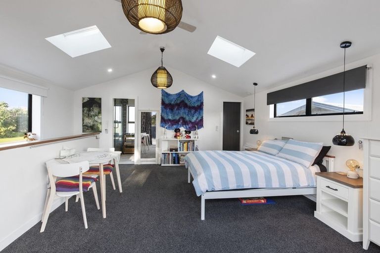 Photo of property in 2 The Avenue, Otaki Beach, Otaki, 5512