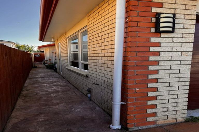 Photo of property in 75 Puhinui Road, Papatoetoe, Auckland, 2104