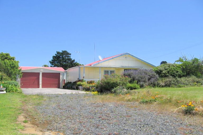 Photo of property in 1059 Pouewe Street, Kawhia, 3889