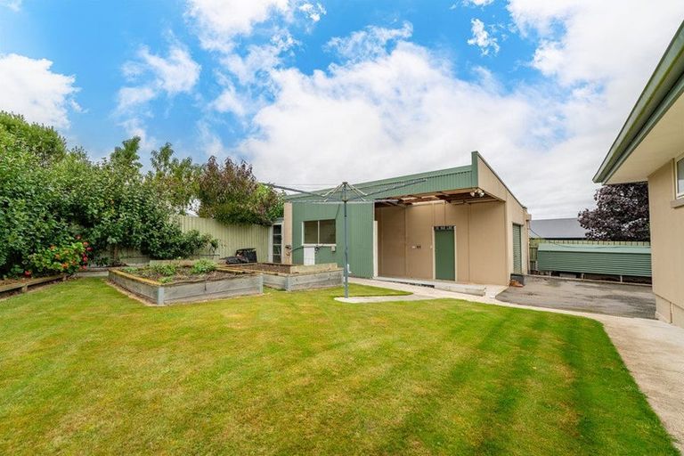 Photo of property in 62 Essex Street, Weston, Oamaru, 9401