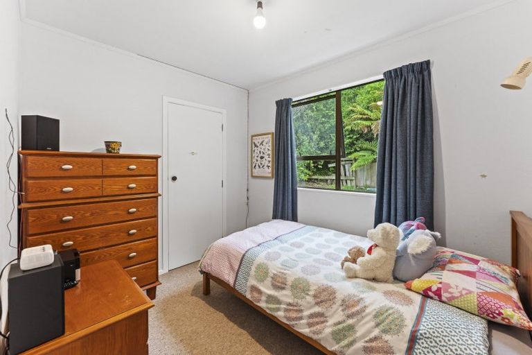 Photo of property in 24 Jocelyn Crescent, Pinehaven, Upper Hutt, 5019