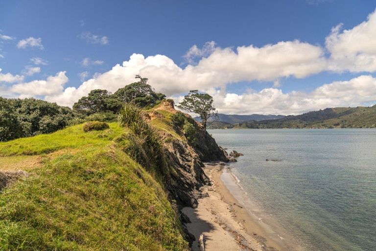 Photo of property in 50 Otautu Wharf Road, Colville, Coromandel, 3584