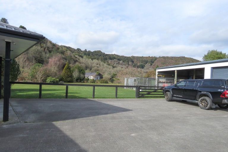 Photo of property in 6 Deemac Street, Reefton, 7830