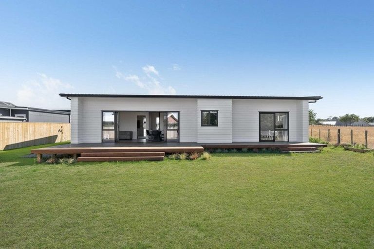 Photo of property in 21 Coralie Place, Lansdowne, Masterton, 5810