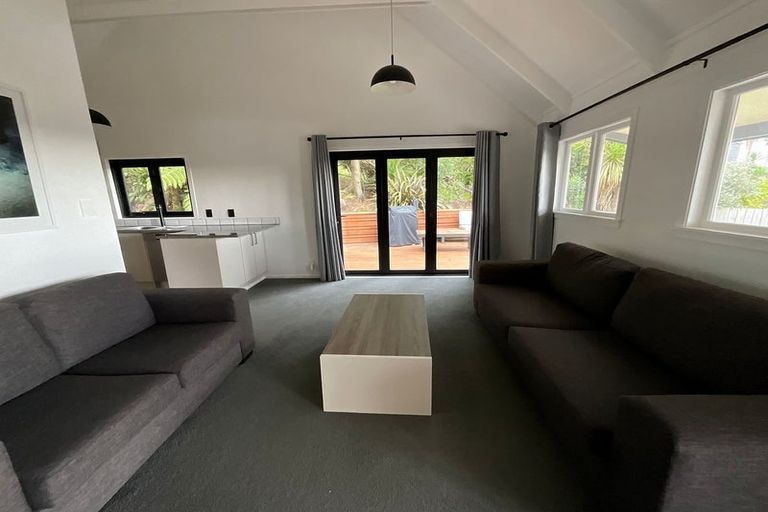 Photo of property in 1/24 Halder Place, Torbay, Auckland, 0632