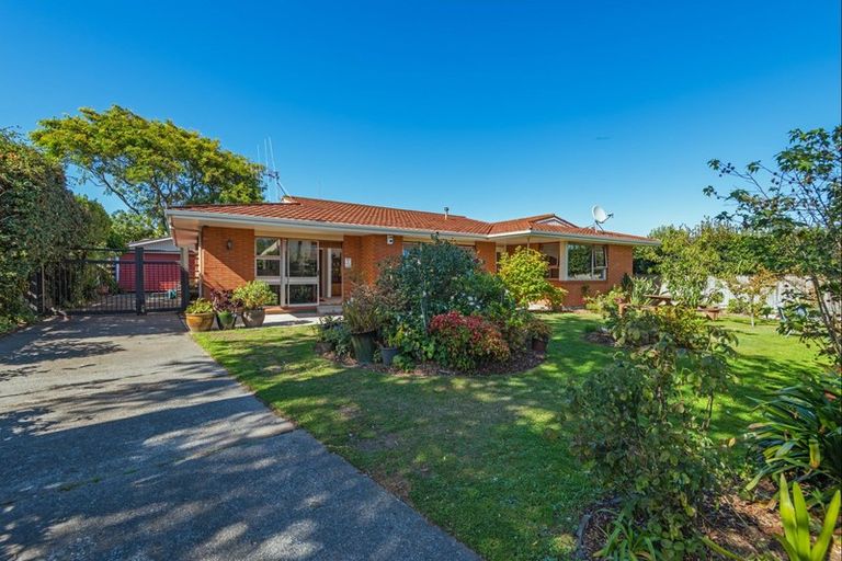 Photo of property in 16 Wallace Place, Hokowhitu, Palmerston North, 4410