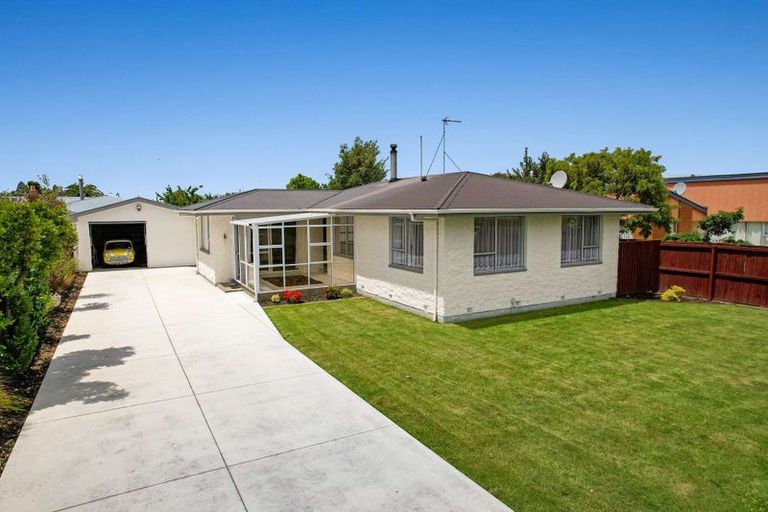 Photo of property in 76 Bush Street, Rangiora, 7400